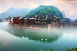凤凰古城在哪,凤凰古城的历史与文化之旅